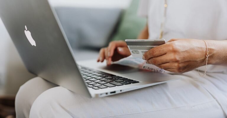 How To Enjoy Shopping Online Without Worrying